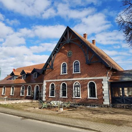 Inspektorenhaus Dobbin Ferienpension Dış mekan fotoğraf
